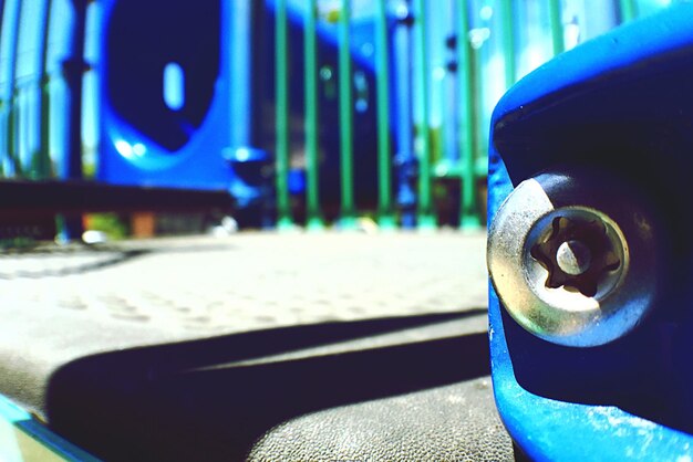 Обеспечение защиты от случайных повреждений и уличных воздействий