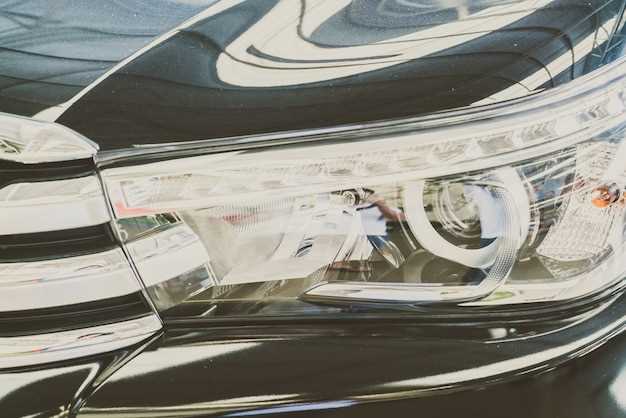 Процесс регулировки фар